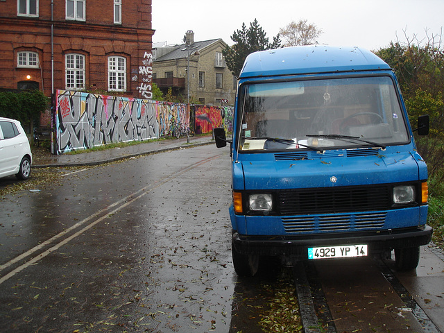 Blue truck / Camion bleu 4929 YP 14 - Christiania / Copenhagen - Copenhague.  26 octobre 2008.