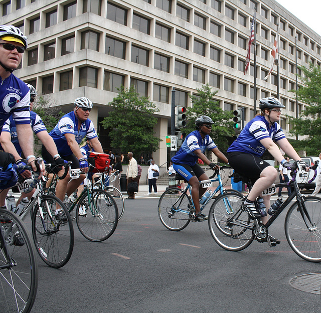 35.BicyclistsArrival.PUT.NLEOM.WDC.12May2010