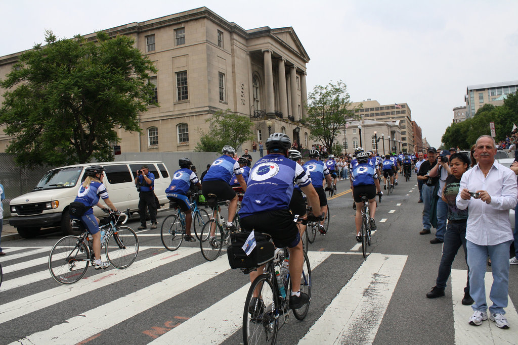 37.BicyclistsArrival.PUT.NLEOM.WDC.12May2010