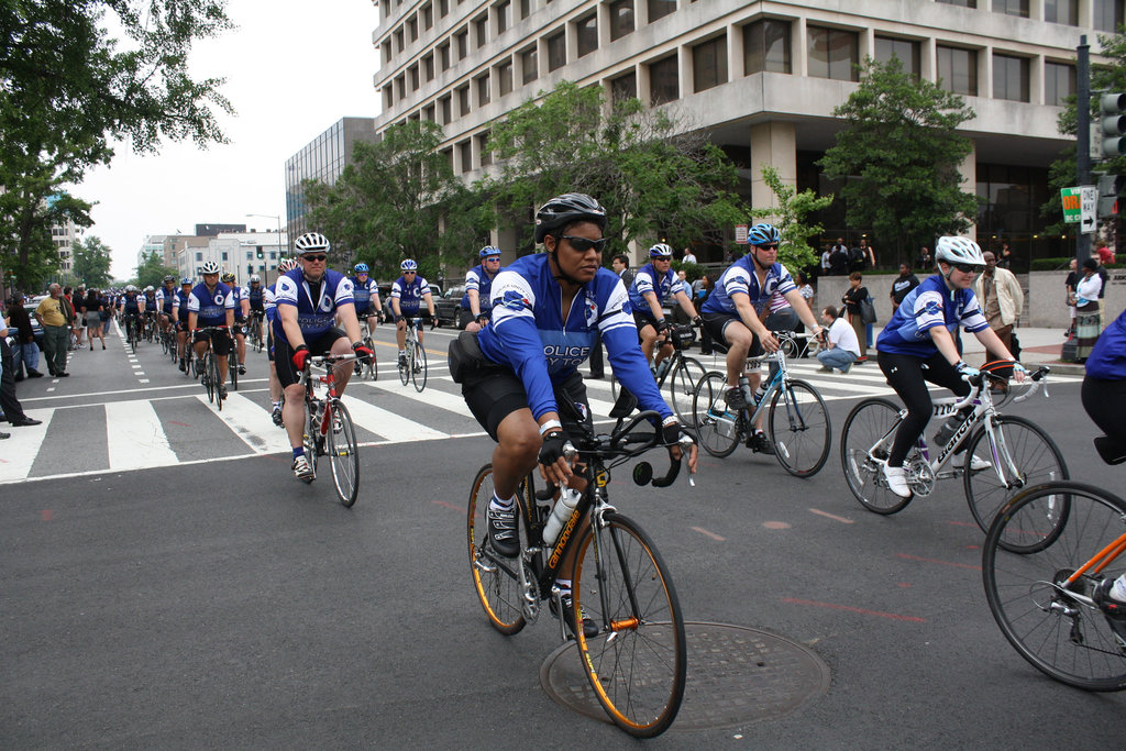 42.BicyclistsArrival.PUT.NLEOM.WDC.12May2010