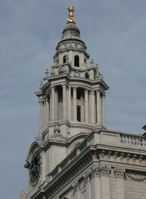 st.pauls ,london,  s.w. tower