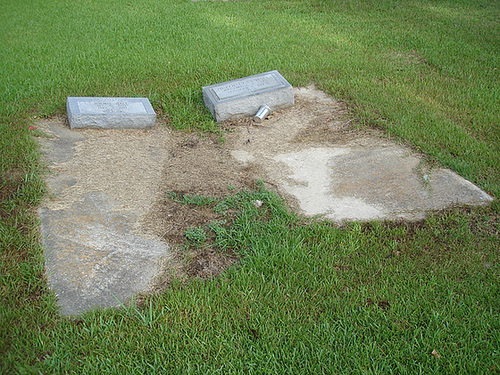 Le cimetière de Bastrop / Bastrop's cemetery -  Louisiane, USA. 8 juillet 2010.