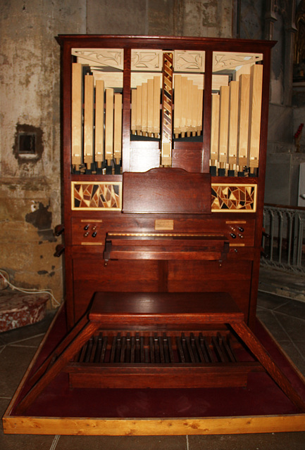 Orgue portatif - Eglise de Capestang