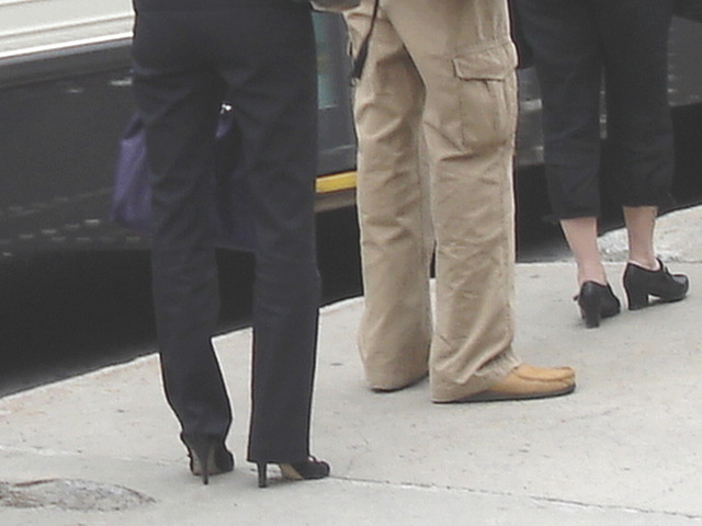 Blonde T en talons hauts / T blond in high heels -  Montréal, Québec. CANADA -  4 Mai 2010