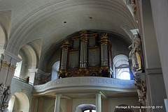 intérieur d'église