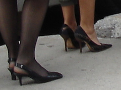 Les Dames STM en talons hauts / STM Ladies in high heels - Montréal, QC. Canada