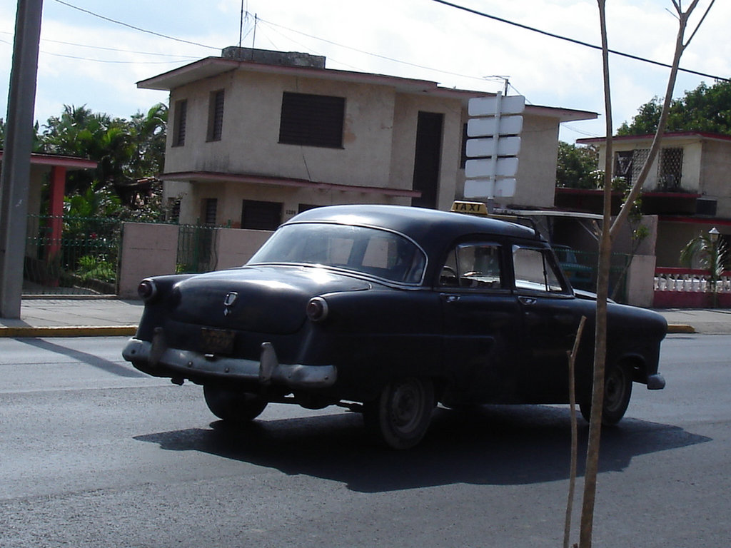 Taxi Ford /  Varadero, CUBA. février 2010 -Recadrage originale