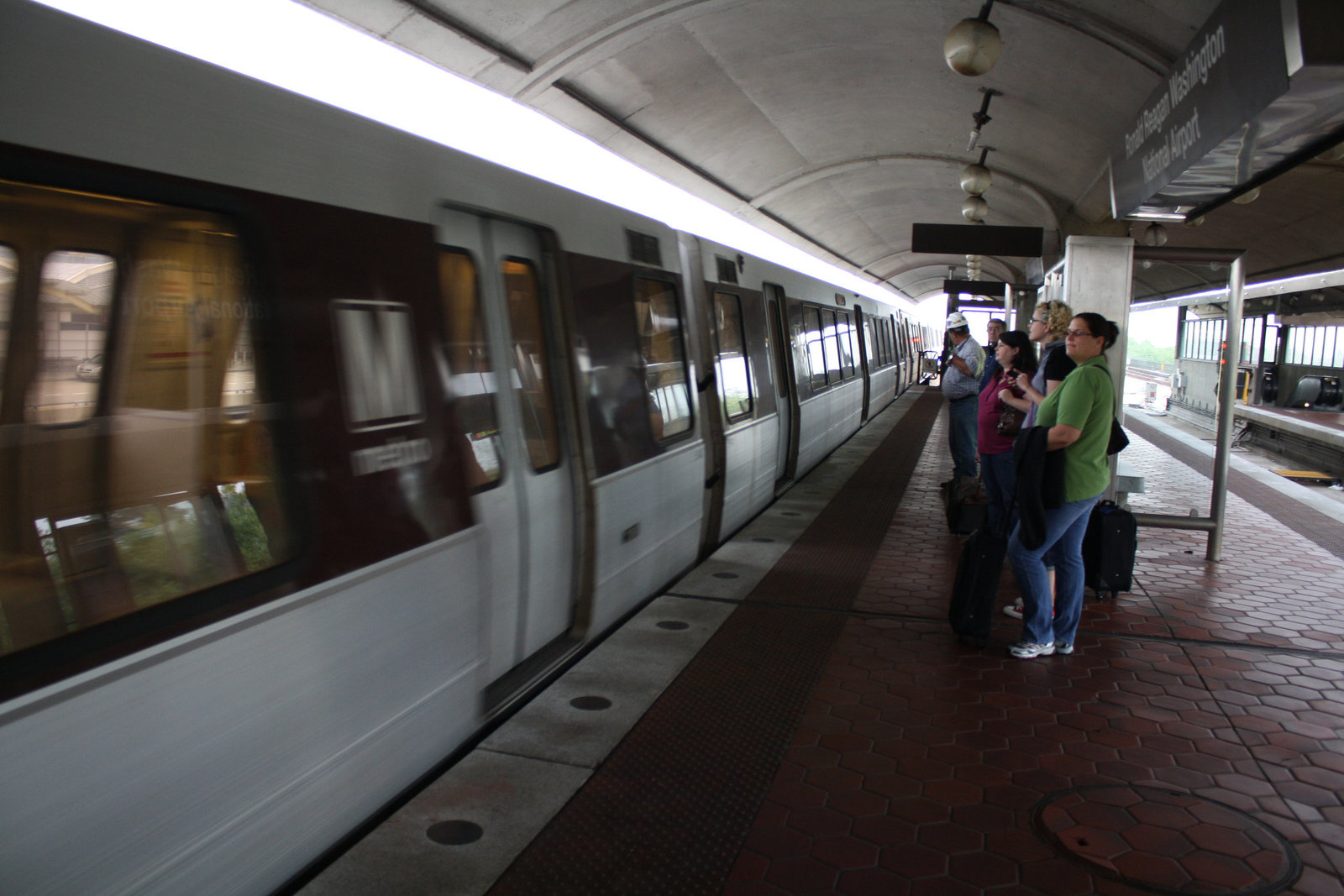 04.WMATA.RRWNA.Alexandria.VA.28August2009