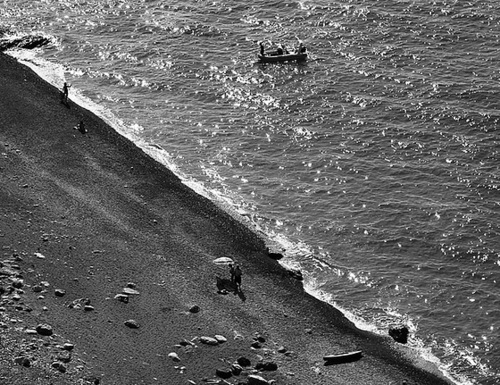 beach and boats