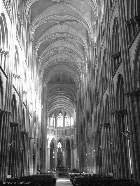 Cathédrale de Rouen, le nef vue de l'entrée