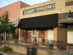 Green jewelers / Bijouterie verte - Bastrop. Louisiane. USA - 8 juillet 2010.