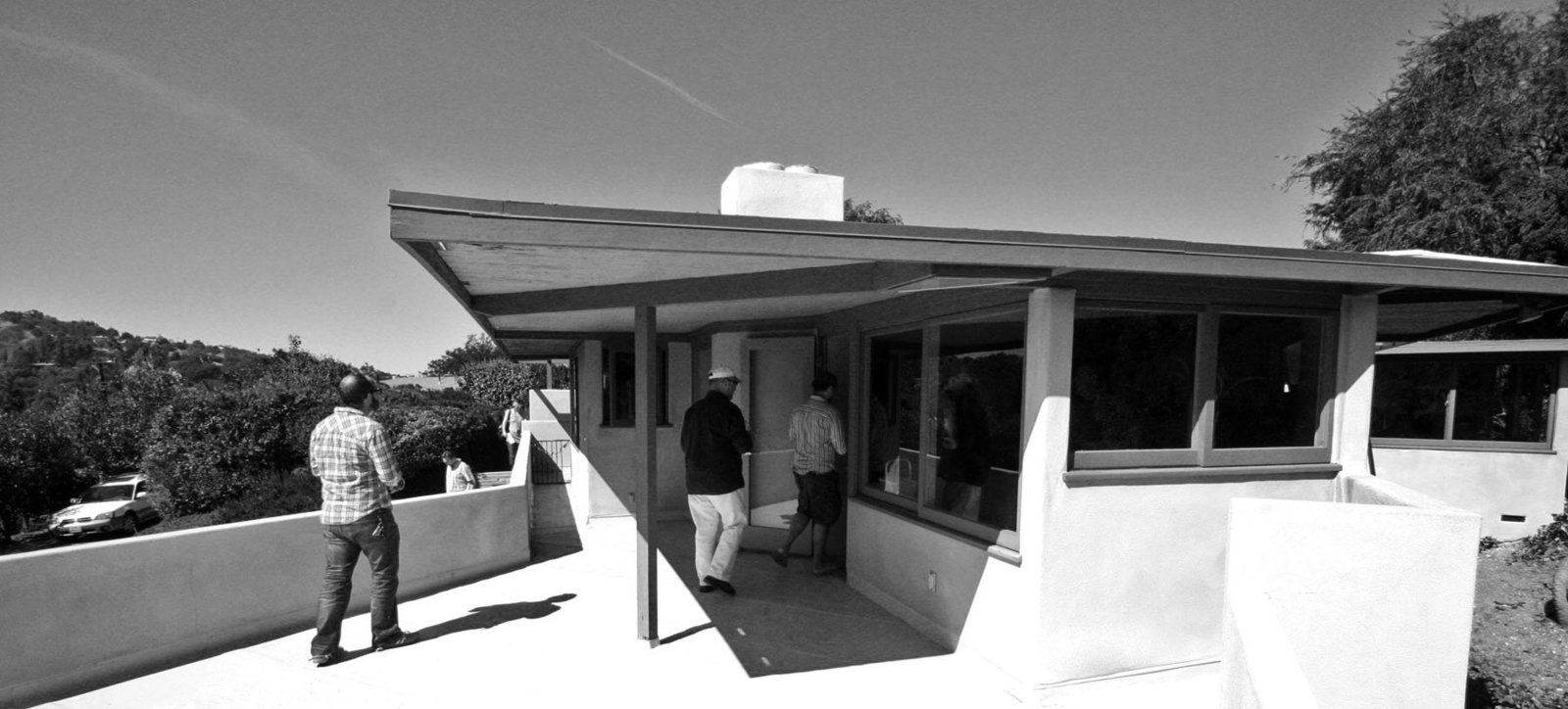 The Gold House 10-10-10 (7728A)