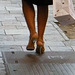 Talons hauts rencontre plaque de métal / Metallic high heels - France / Photographe Claudette