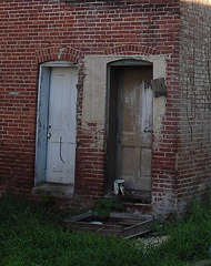 Maison à peindre / House for painting - Pocomoke/ Maryland, USA - 18 juillet 2010. - Recadrage