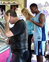 Bar laitier Alibaba - Dairy bar Alibaba - Cacouna. Québec, CANADA. 22 juillet 2005.