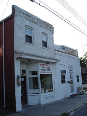 Barber shop for lease /  Salon de coiffure à louer - Pocomoke, Texas. USA - 18 juillet 2010.