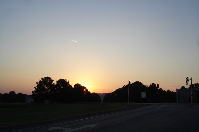 Sunrise / Lever de soleil - Hillsboro, Texas. USA - 27 juin 2010