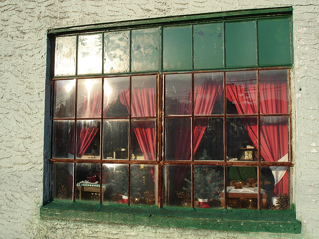 The morning after window / Fenêtre du matin suivant - Pocomoke, Maryland. USA - 18 juillet 2010