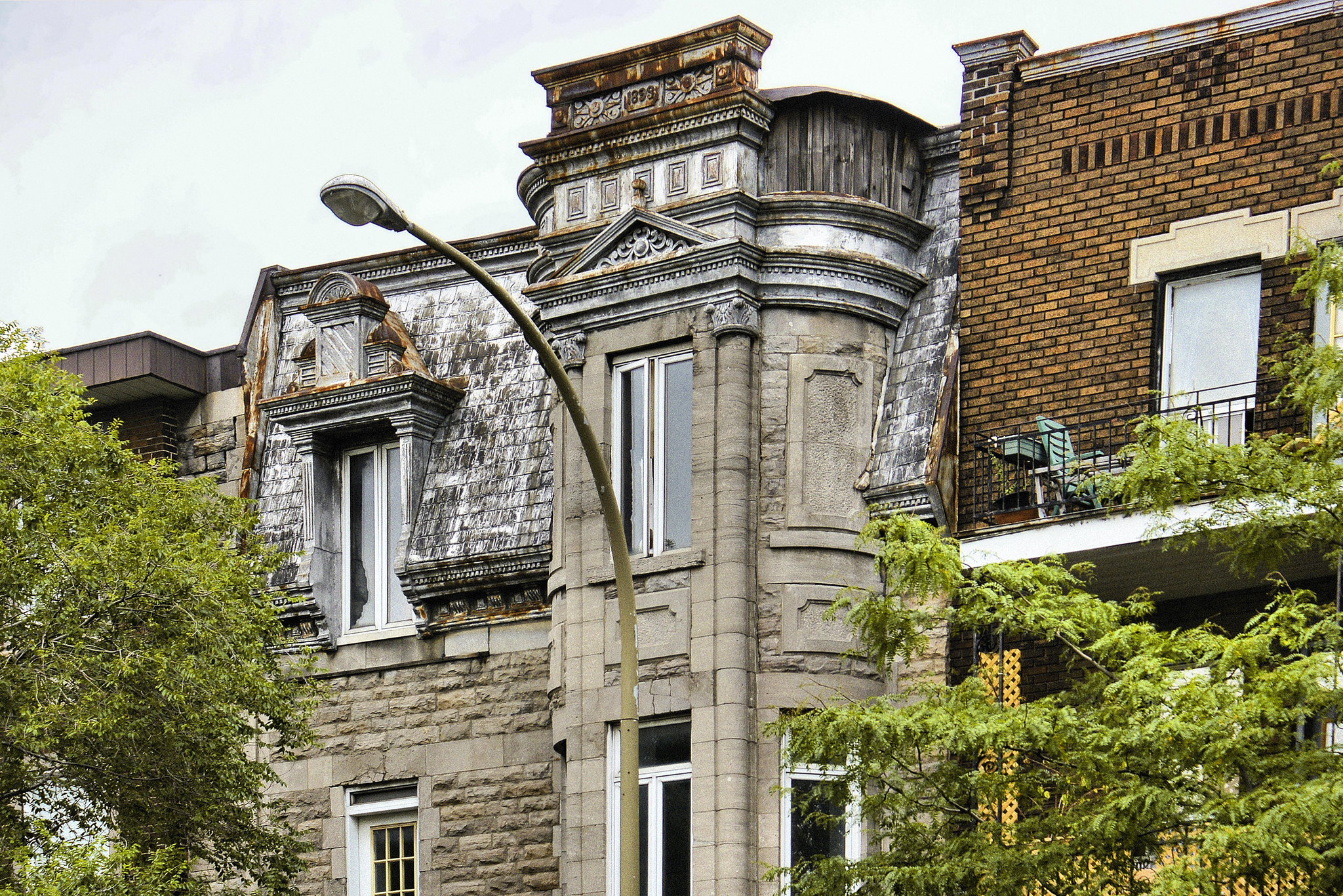 Anno 1889 – Saint-Denis Street, Montréal, Québec