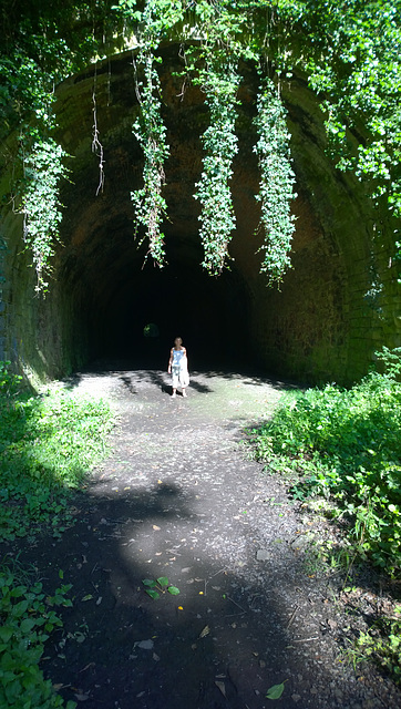 Tunnel drapes