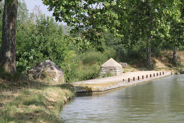 Canal du Midi en amont de Capestang