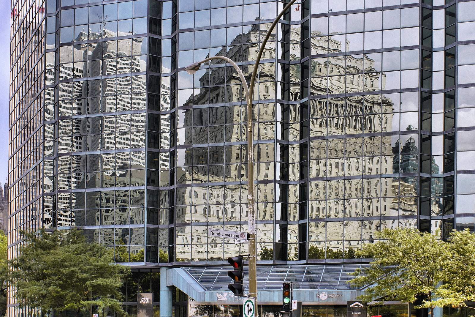 Reflected Glory – Peel and René-Lévesque, Montréal, Québec