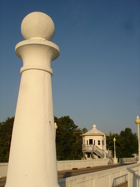 Le pont de Pocomoke's river bridge / Pocomoke, Maryland. USA - 18 juillet 2010 - Photo originale