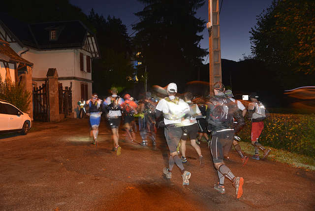 GIROMAGNY: Passage du belfortrail de nuit 03.