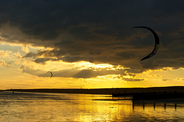 Sunset with kites