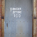 Barking door / Porte jappante - Bastrop, Louisiana. USA - 8 juillet 2010.