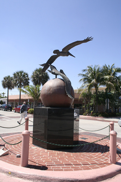 05.PelicanSquare.AnglinPier.LBTS.FL.13March2008