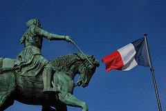 Jeanne d'Arc saluant le drapeau