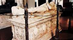 layer marney 1414 tomb