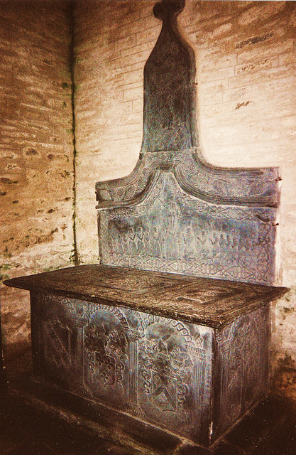 north hill 1606 slate tomb