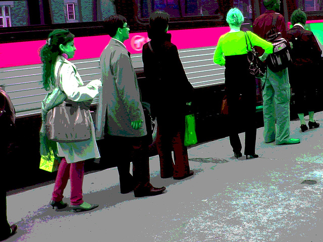 High heels / Talons hauts / Station de métro PI IX  / Montréal, Québec. CANADA - 4 mai 2010 - Postérisation