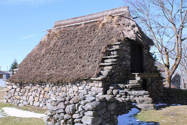 le fenil- ferme des frères Perrel