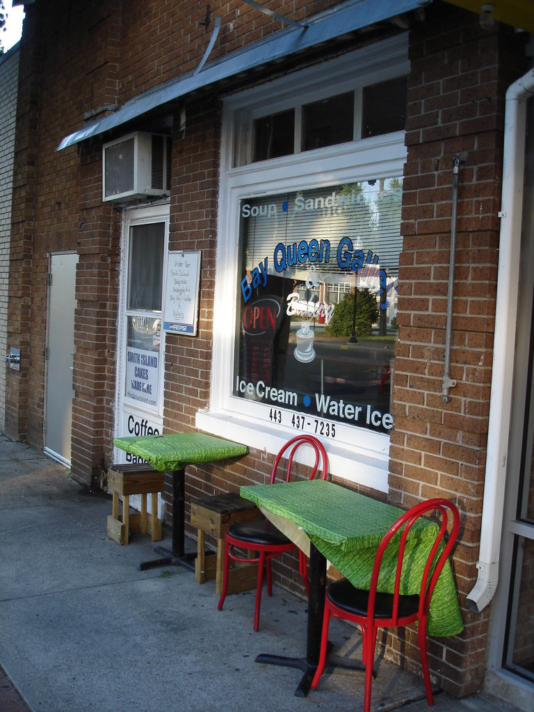 Bay Queen galley bakery / Boulangerie - Pocomoke, Maryland. USA - 18 juillet 2010.