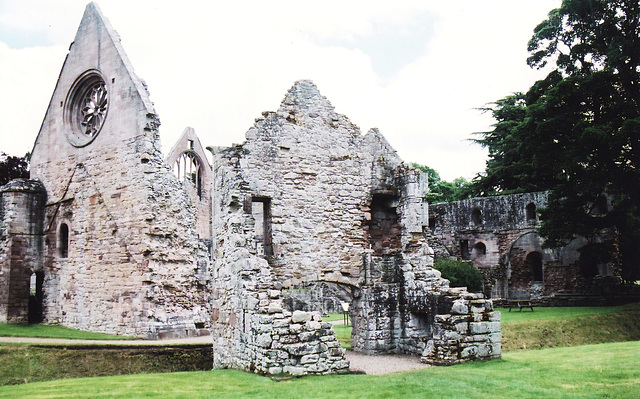 dryburgh abbey