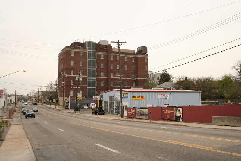 138.ArtsDistrict.Hyattsville.MD.12April2006