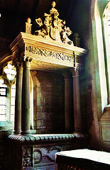 tilsworth 1582 tomb