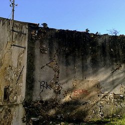 Benfica, remains of an old farm (1)