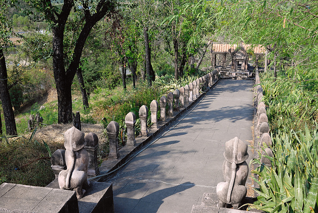 Prasat Phra Wihan (Preah Vihear) Second pillered causeway