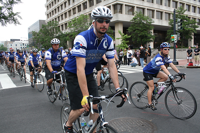 59.BicyclistsArrival.PUT.NLEOM.WDC.12May2010