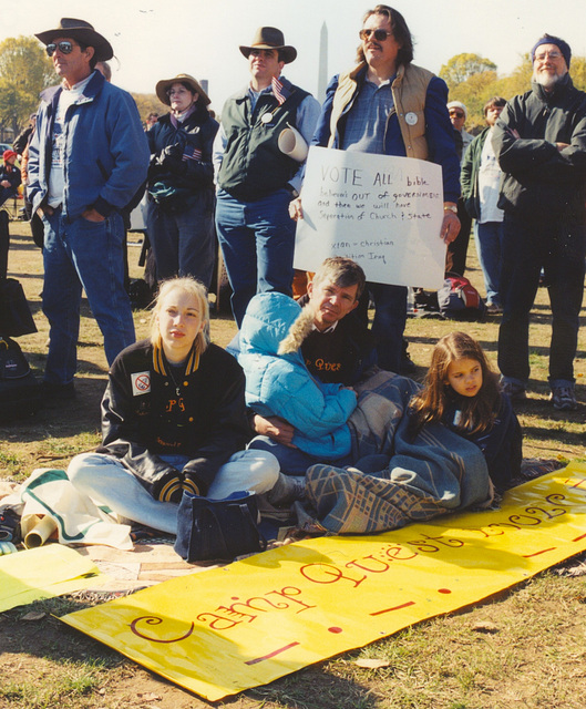 04.04a.Rally.GAMOW.WDC.2November2002