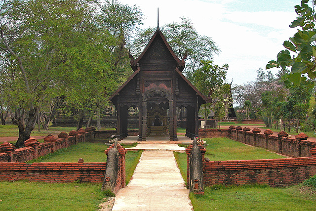 Wihan at Sa-Moeng in Mueang Boran