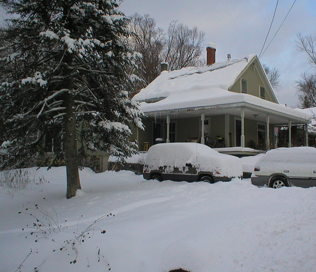 Snowy House