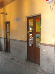 Gourmet doors / Portes gastronomiques.