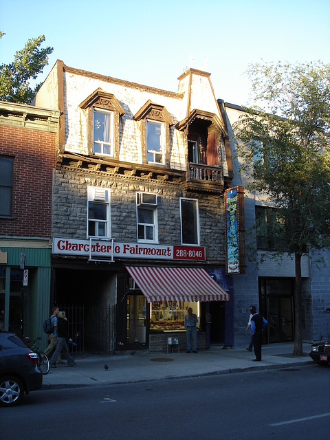 Charcuterie Fairmount Pork meat trade  /  Montréal, Québec. CANADA /  10 septembre 2010