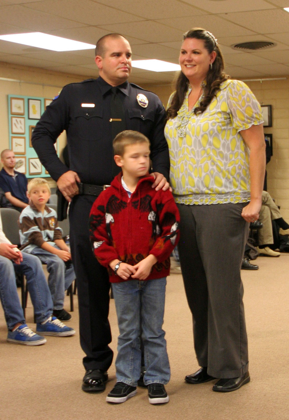 Officer Arnold Iniguez & Family (8598)