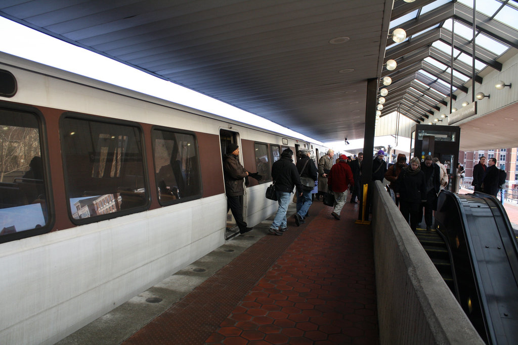 02.WMATA1.KingStreetStation.VA.7January2010